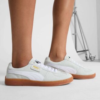Baskets en daim Super Team